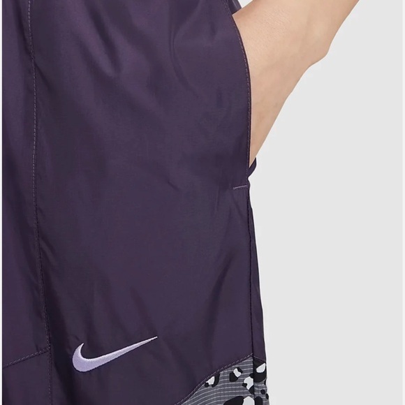 Nike Dark Raisin, Iron Grey Leopard Woven Jogger Pant Medium New Without Tags! - Picture 4 of 15